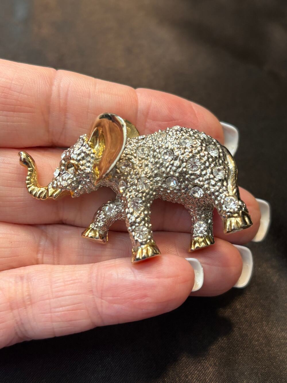 Vintage Rhinestone Elephant Brooch Gold Tone Unsigned